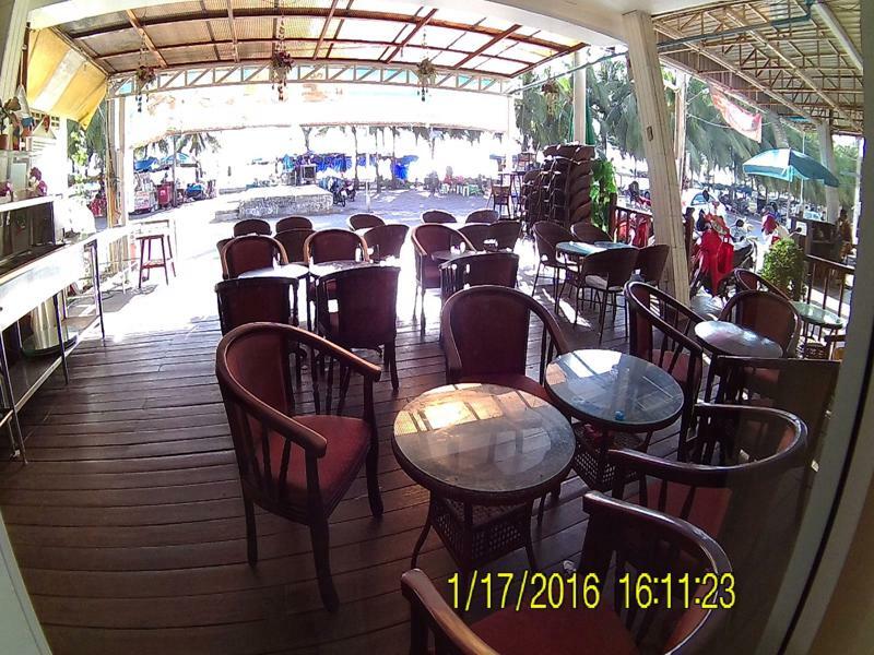 Bird Hotel Chonburi Exterior foto