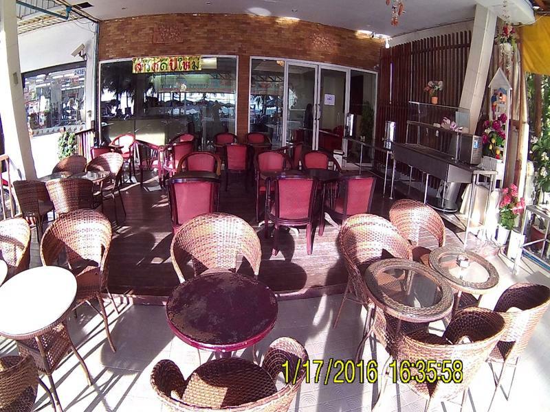 Bird Hotel Chonburi Exterior foto
